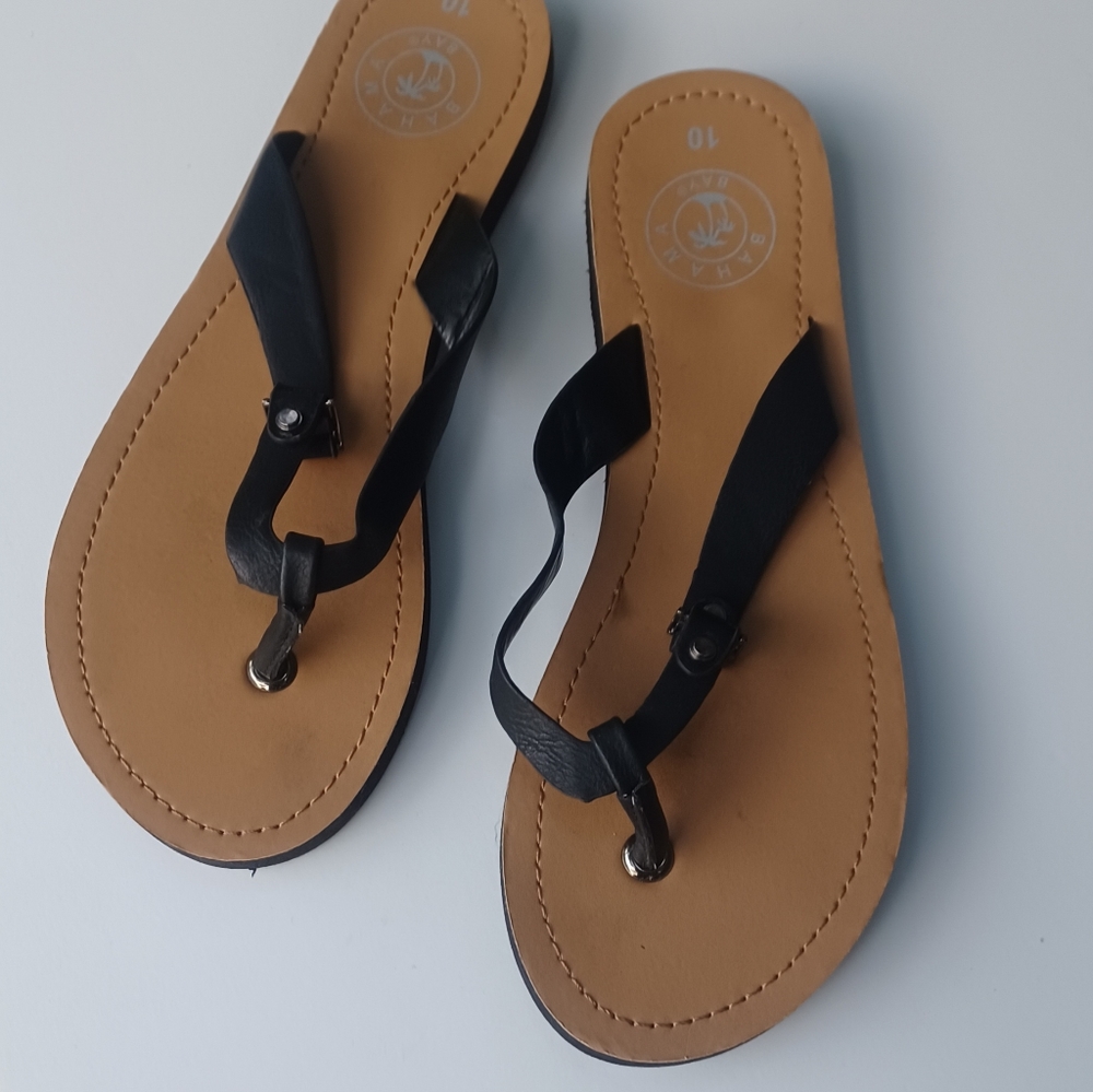 NWT Hampton Bay sandals size 10